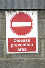 No entry sign on farm as disease prevention area, England, UK