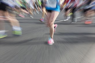 Runners at the Berlin half marathon, 03/04/2016