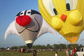 Hot-air balloons, Ballooning Festival, Saint-Jean-sur-Richelieu, Quebec Province, Canada, North