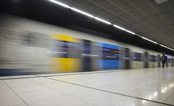 Underground entry S-Bahn, train, Generation 2024, platform, stop, city centre station, public