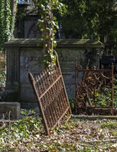 Rusty grave fences, Kirchof 1 of the Evangelische Georgen-Parochialgemeinde, Greisfswalder Strasse,