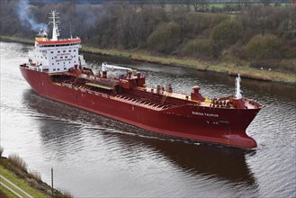 Tanker Songa Taurus in the Kiel Canal, Kiel Canal, Schleswig-Holstein, Germany, Europe