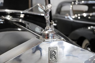 RETRO CLASSICS 2010, Stuttgart Messe, Close-up of the shiny radiator mascot of a Rolls-Royce with