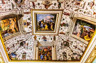 Canopy Hall with Renaissance frescoes, scenes from the New Testament, 1560, Palazzo Patriarcale,