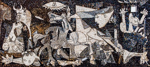 Guernica mosaic, mosaic school that produces mosaic masters, Spilimbergo, city of mosaic art,