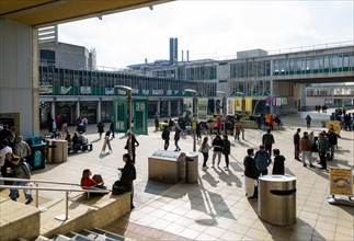 Students soclialising campus square, University of Essex, Colchester, Essex, England, UK
