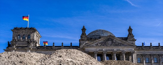 Construction work in front of the Reichstag building, Berlin, Germany, Europe
