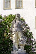 Guardian figure, Count von Breuner, Asparn Castle, Asparn an der Zaya, Weinviertel, Lower Austria,