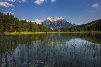 Luttensee in front of the Karwendel, Mittenwald, Werdenfelser Land, Upper Bavaria, Bavaria,