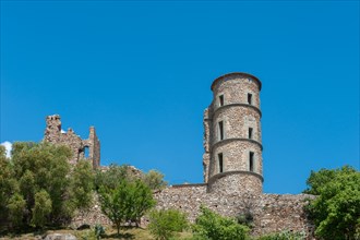 Ruins of Grimaud Castle, Grimaud-Village, Var, Provence-Alpes-Cote d'Azur, France, Europe