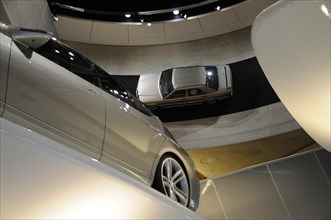 Museum, Mercedes-Benz Museum, Stuttgart, The dynamically reflective surface of a silver