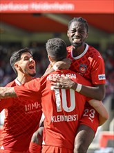 Goal celebration, cheering, Tim Kleindienst 1. FC Heidenheim 1846 FCH (10) Omar Traore 1. FC