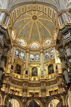 Santa Maria de la Encarnacion, Cathedral of Granada, Magnificent gold-decorated dome inside a