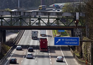 Traffic at the Sonnborn interchange, inner-city motorway junction, Wuppertal, Bergisches Land,