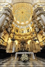 Santa Maria de la Encarnacion, Cathedral of Granada, Spacious nave with baroque altar, columns and