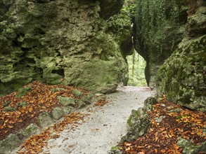 Split rock in the Sanspareil rock garden in the Franconian Switzerland-Veldenstein Forest nature