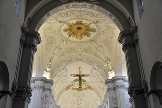 St Kilian's Cathedral in Wuerzburg, Wuerzburg Cathedral, gleaming gold altar in the baroque church