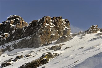 Mountains in Andalusia, mountain range with snow, near Pico del Veleta, 3392m, Gueejar-Sierra,