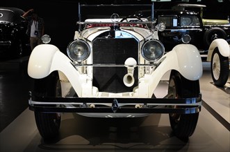 Front view of a classic white vintage car, Mercedes-Benz Museum, Stuttgart, Baden-Wuerttemberg,
