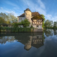 Kleinbardorf moated castle, municipality of Sulzfeld, Hassberge, Rhoen-Grabfeld, Lower Franconia,
