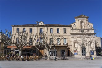 Market square, bistro, town hall, cinema, Place du Bourguet, Forcalquier, Departement