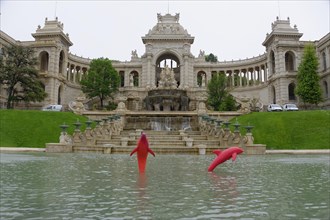 Palais Longchamp, Marseille, Classicist fountain in front of a palace with a striking red sculpture