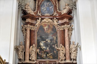 St Stephen's Cathedral, Passau, altarpiece with painting and surrounding sculptures in Baroque