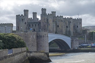 Castle, bridge, River Conwy, Conwy, Wales, Great Britain