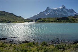 Waterfall, Lago Pehoe, mountain range of the Andes, Torres del Paine National Park, Parque Nacional