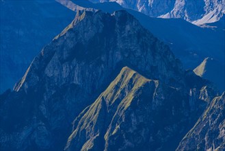 Mountain panorama from the Nebelhorn, 2224m, to the Hoefats, 2259m, Allgaeu Alps, Allgaeu, Bavaria,