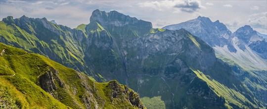 Mountain panorama from Laufbacher-Eckweg to Schneck, 2268m, Allgaeu Alps, Allgaeu, Bavaria,