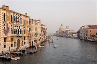 Grand Canal, behind the church of Santa Maria della Saluti, Early morning at the Grand Canal in