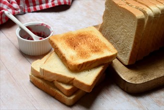 Toasted slice of bread with toast, toast