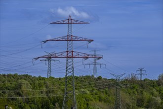 Power pylons with high-voltage lines near the Avacon substation Helmstedt, Helmstedt, Lower Saxony,