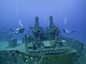 Superstructure on the wreck of the USS Spiegel Grove, dive site John Pennekamp Coral Reef State