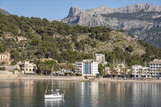 Anchored boats, Soller port, Mallorca, Balearic Islands, Spain, Europe
