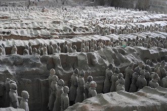 Figures of the terracotta army, Xian, Shaanxi Province, China, Asia, Wide-angle view of the