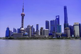 Stroll through Shanghai to the sights, Shanghai, China, Asia, The impressive skyline of Shanghai