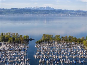 Ultramarin Gohren, the largest water sports centre on Lake Constance, Meichle and Mohr Marina with