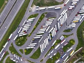 Serways service area Denkendorf Nord, motorway service area, truck parking spaces missing for