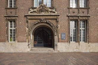 Entrance to the New Town Hall in Bremen, Hanseatic City, State of Bremen, Germany, Europe