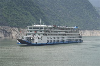 Chongqing, Chongqing Province, Cruise ship on the Yangtze River, Large cruise ship sailing on a