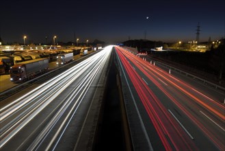 Light trails on the A2 motorway, night shot, long exposure, Bottrop, Ruhr area, North