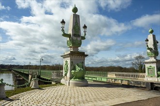 Briare, Canal bridge built by Gustave Eiffel, lateral canal to the Loire above the Loire river,