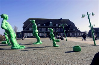 Westerland, North Sea island of Sylt, North Frisia, Schleswig-Holstein, Large green statues in