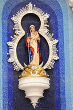 Cathedral Nuestra Senora de la Asuncion, Old Town, Granada, Nicaragua, A detailed statue of Our