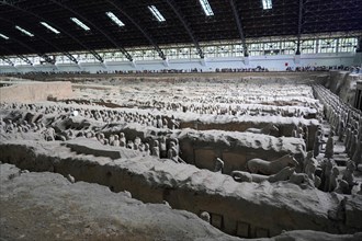 Figures of the terracotta army, Xian, Shaanxi Province, China, Asia, Overview of the terracotta