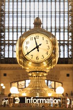 Bronze clock above the information desk, concourse of Grand Central Station, Manhattan, New York