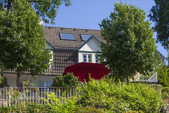 Villas in the Treppenviertel, residential building, Blankenese district, Hamburg, Germany, Europe