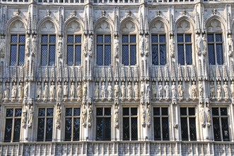 Decorated with numerous sculptures: City Hall, Grand Place, Brussels, Belgium, Benelux, Europe